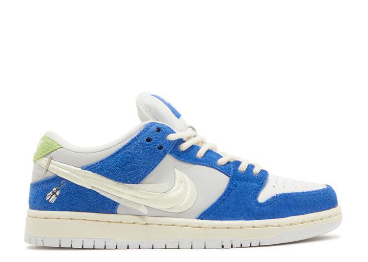 Nike FLY STREETWEAR X DUNK LOW PRO SB 'GARDENIA'
