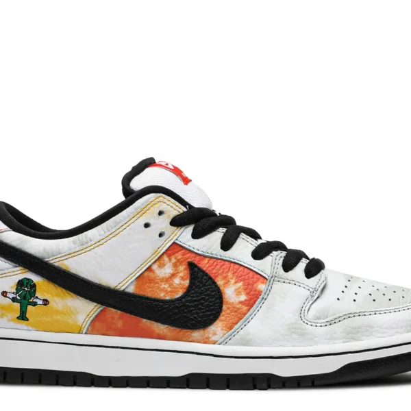 Nike Dunk Low SB 'Tie Dye Rayguns' 2019