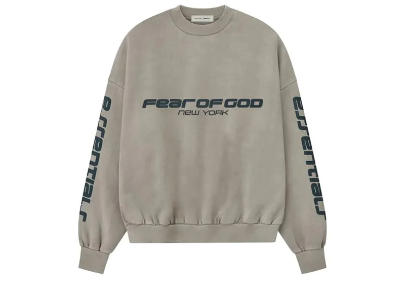 Fear of God Essentials Heavy Fleece Cropped Relaxed Sweatshirt Smoke Grey